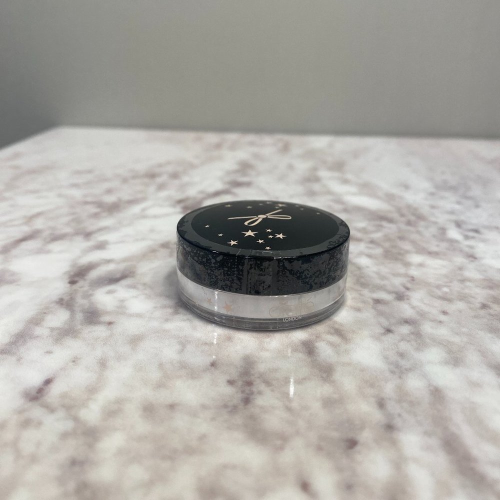 Ciate London Extraordinary Translucent Loose Setting Powder - Picture 3 of 5